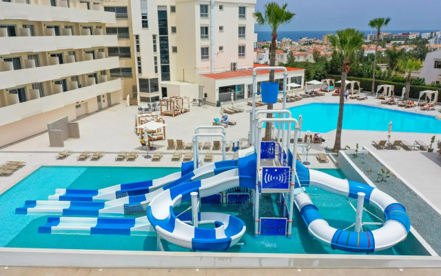 Toxotis Hotel