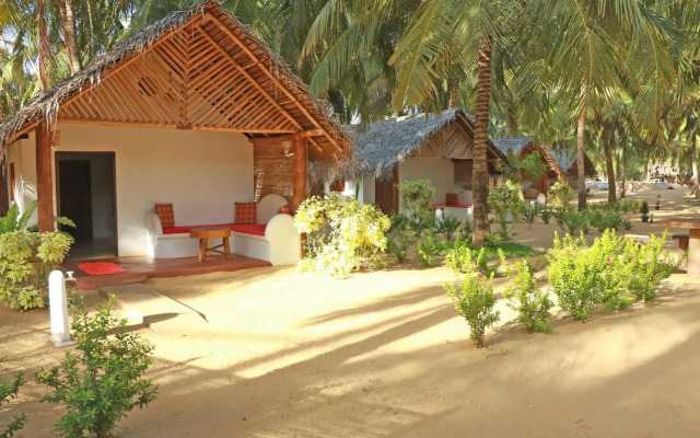 Roshanne Beach Resort