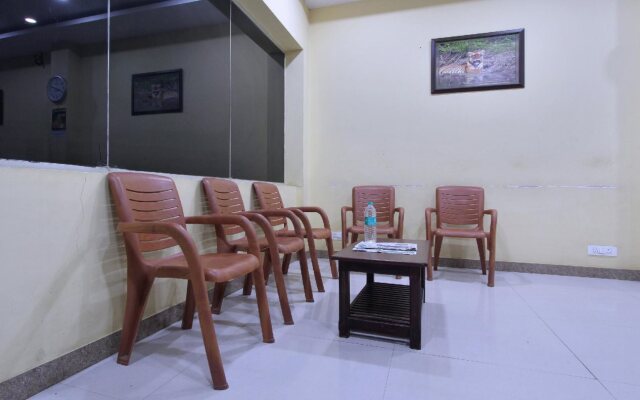 Rathneshwari Residency By OYO Rooms