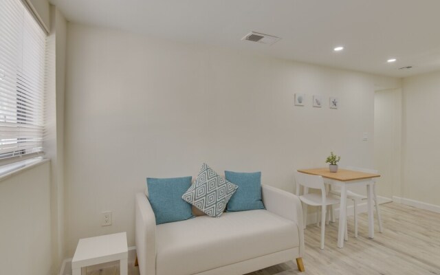 Nifty Miami Apartment ~ 5 Mi to Downtown!