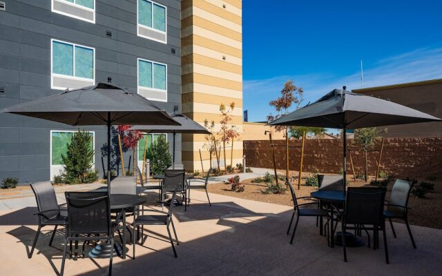 Fairfield Inn & Suites Las Vegas Northwest