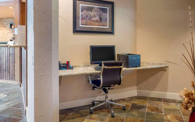Comfort Inn & Suites Macon