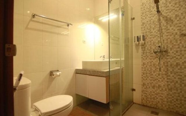 W Home Express Tebet