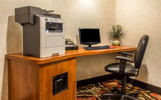 Clarion Hotel Philadelphia International Airport