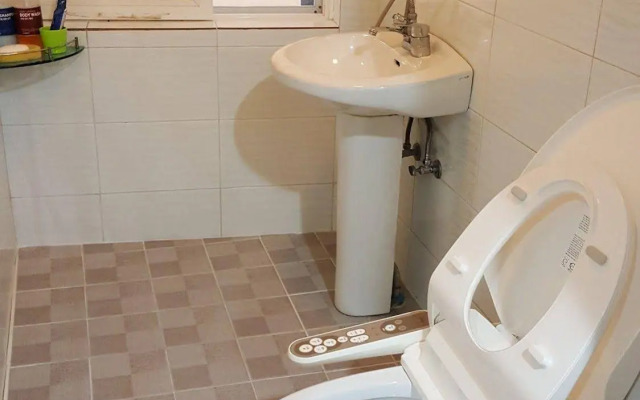 Busan Sukbak Dot Com Guest House