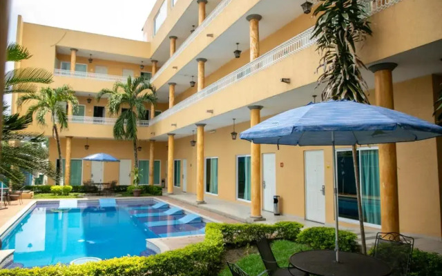 Hotel Meson De La Rivera