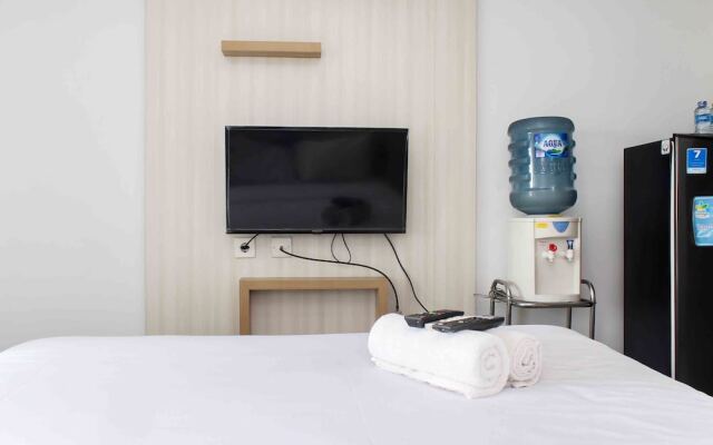 Cozy And Tidy Studio At The Enviro Apartment