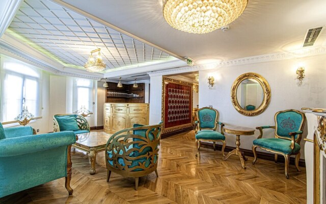 Superb Studio in Historic Mansion in Beylerbeyi