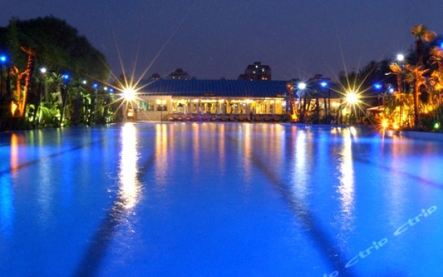 Zhi Resort