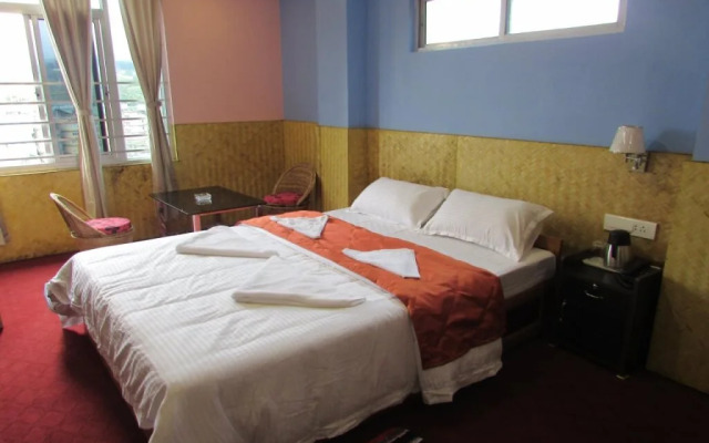 OYO 29329 Lookboong Hotel