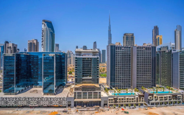 Heart Of Business Bay Burj Khalifa View