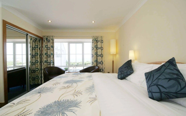 Woodland Bay Hotel