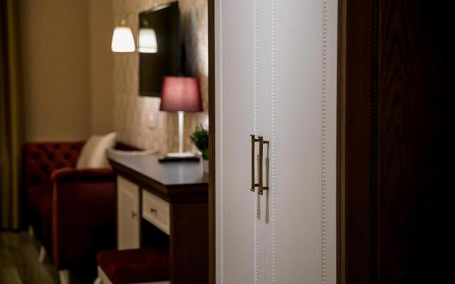 Legacy Hotel