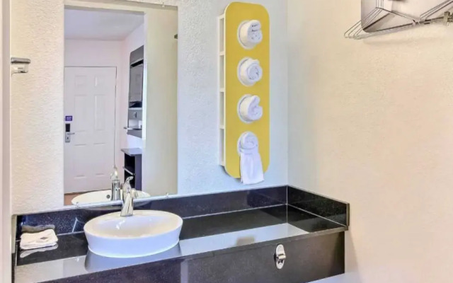 Motel 6 Watsonville, CA - Monterey Area