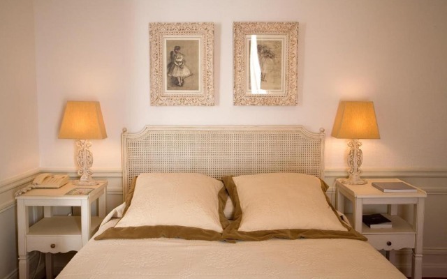 Pavillon Henri IV Hotel Restaurant Gastronomique Terrasse