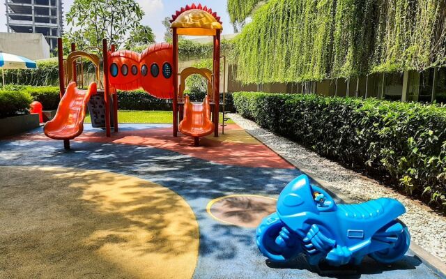 Nice Studio Apartment At Bintaro Plaza Residence Altiz Tower