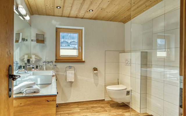 Hotel Alpenstolz