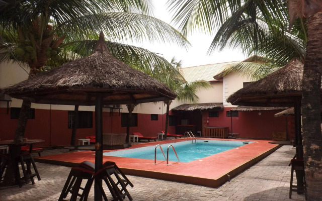 La Playa Suites