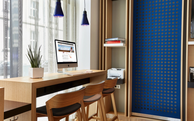 Holiday Inn Express Berlin - Alexanderplatz by IHG