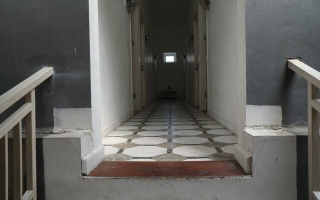 OYO 92863 Hotel Blessing