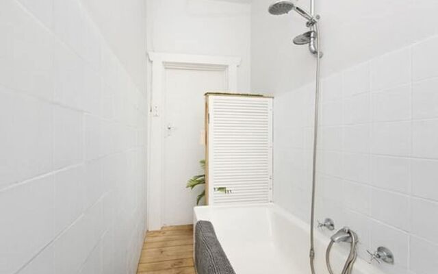 Bondi Beach Gorgeous Apartment H323