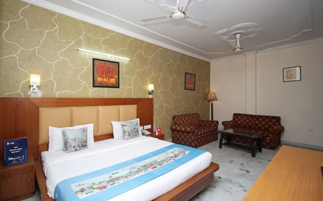 OYO 9011 Hotel Lohmod