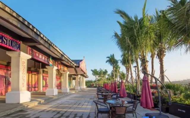 Yuhai Guanxuan Apartment (Xuwen Hai'an New Port Ferry Terminal)