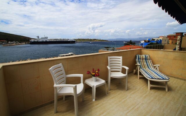 Larimar Boutique Hotel