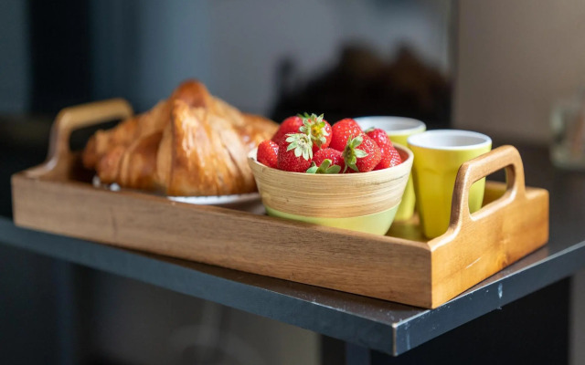 Authentic Mansion in Deil near Lake