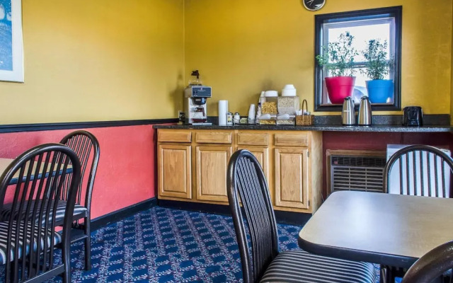 Rodeway Inn Lewisburg