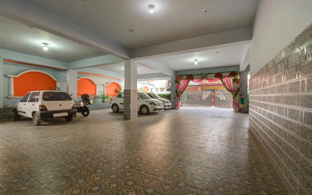 OYO 166 Madhuram