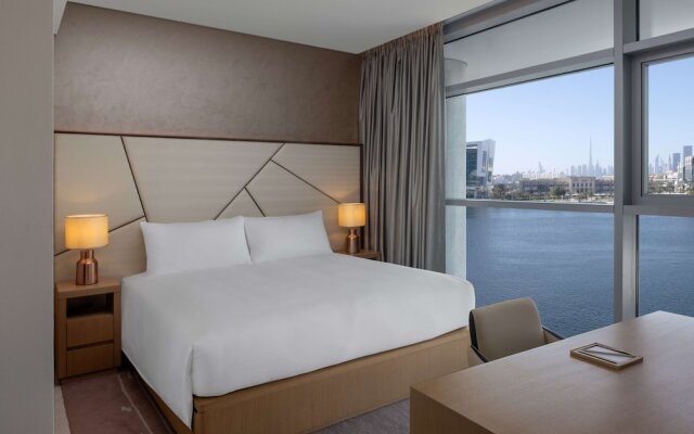 Hilton Dubai Creek Hotel & Residences