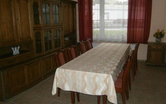 Hotel Ava