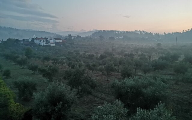 400 Year old 3-bedroom Farmhouse Central Portugal