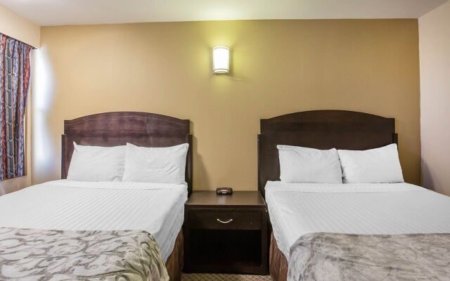 Econo Lodge Inn & Suites City Centre