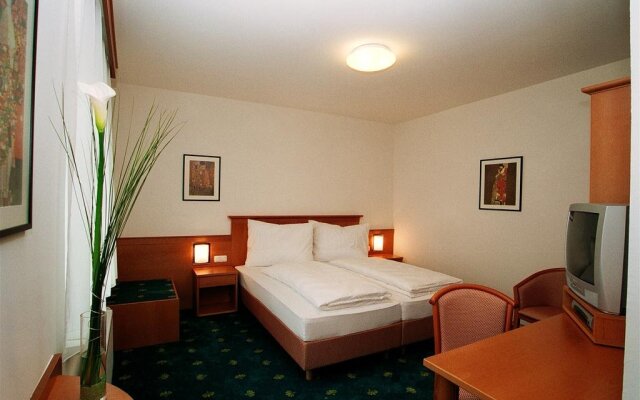 Hotel-Gasthof-Fleischerei - Zur alten Post