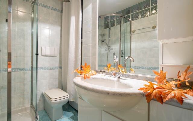 Uffizi Place by Mmega