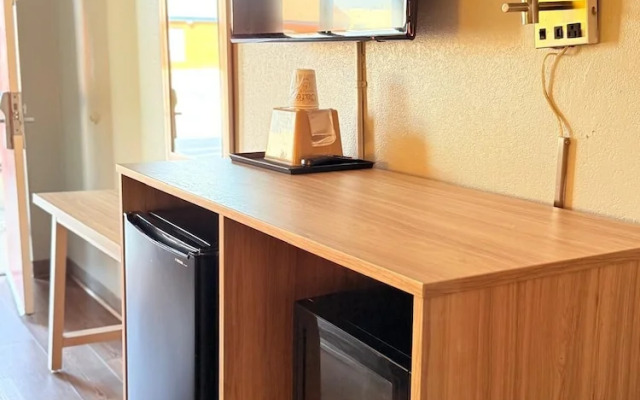 Super 8 By Wyndham Manassas