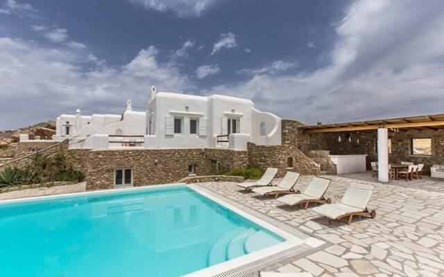 Villa Super Three