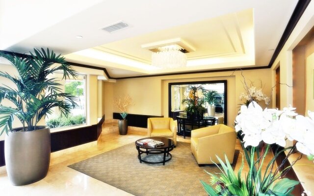 Luxury Suites - Heart of Beverly Hills
