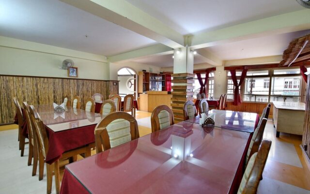 Hotel Tres