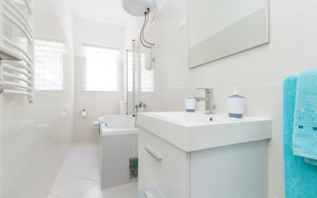 Apartment Neven - comfortable & great location: A1 Split, Riviera Split