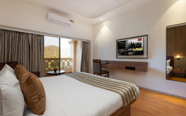 Freesia By Express Inn