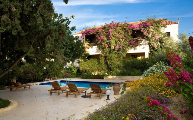 Douliana Villas