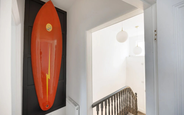 Beautiful 3 Bed House - Habita Property