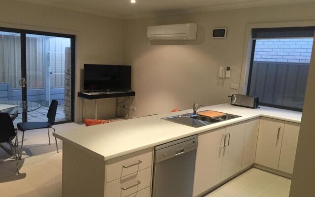 Villas on the Bay Kingscote