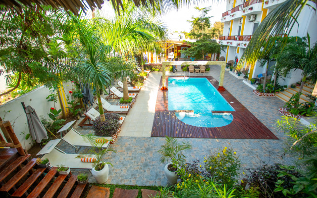Canary Golden Hotel