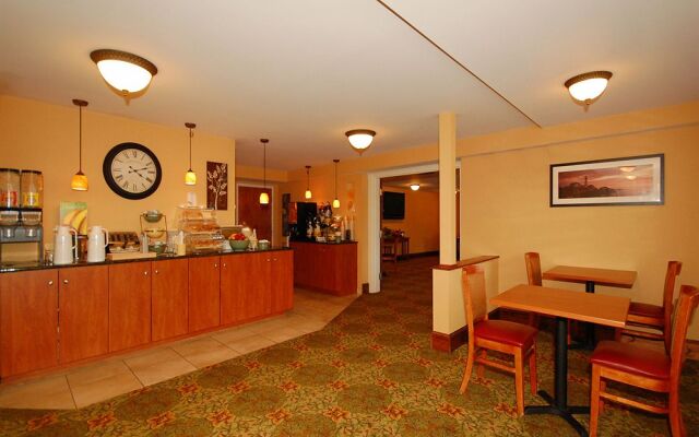 Maine Evergreen Hotel, Ascend Hotel Collection