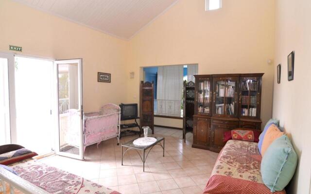 Villa With 7 Bedrooms in Trou D'eau Douce, Flacq, With Wonderful sea View, Private Pool, Enclosed Garden