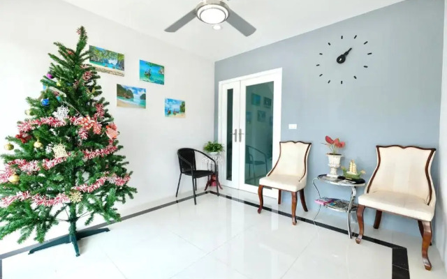 Living at Sphere Apartment - Family room